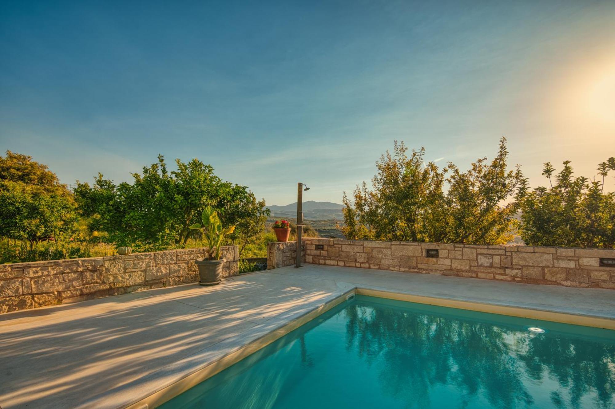 Blue Sky Villa In Crete Epano Vathia Exterior foto